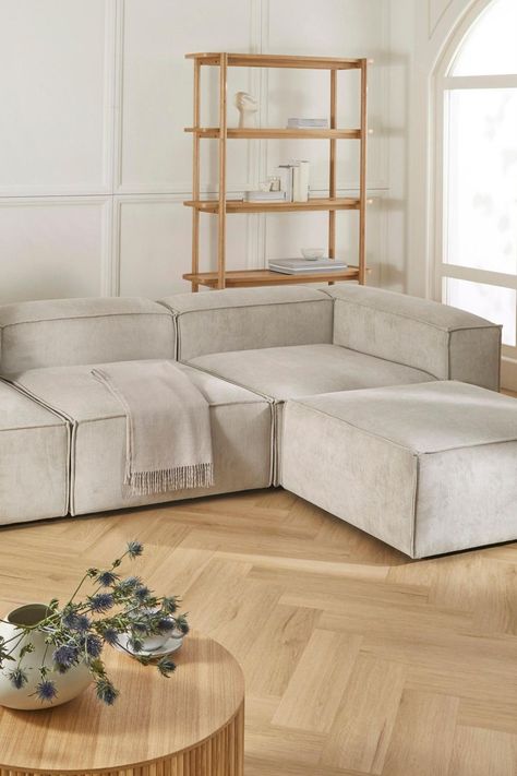 Nice Furniture, Floor Couch, Sofa Beige, Big Sofas, Modul Sofa, Floor Pouf, Beige Sofa, Hygge Home, Floor Seating