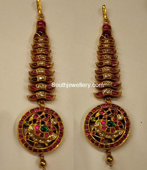 Jewellery South Indian, Kundan Maang Tikka, Temple Jewelry Necklace, Jewellery Bridal, Jewellery Wedding, Headpiece Jewelry, Handmade Gold Jewellery, Antique Bridal Jewelry, Indian Jewellery Design Earrings