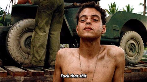 https://78.media.tumblr.com/c29593b5eed8dbb0e39bd195f0db5c03/tumblr_oiyt7rR6Mp1rmvaupo3_500.gif Rami Malek Gif, Caroline Dhavernas, Roger Taylor Queen, Everybody Love Raymond, Hell On Wheels, Rami Malek, Mr Robot, Night At The Museum, Band Of Brothers