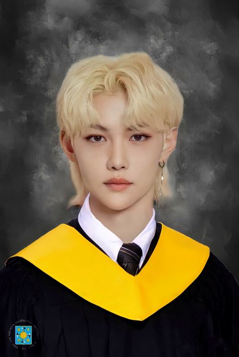 Stray kids Skz Graduation Edit, Ust Graduation Picture, Kpop Graduation, Graduation Edit, Male Graduation, Au Pics, Graduation Pic, Nezuko Chan, Kids Graduation