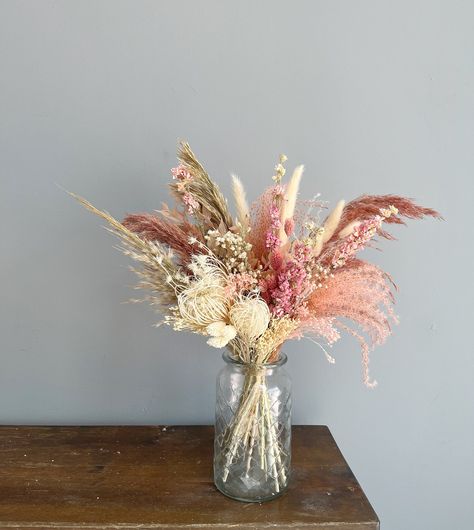 Dusty Pink Dried Bouquet Blush Wedding Centerpieces, Grass Centerpiece, Boho Centerpiece, Dried Flower Bouquets, Dusty Pink Weddings, Cascading Bridal Bouquets, Cascading Wedding Bouquets, Natural Dried Flowers, Boho Wedding Bouquet