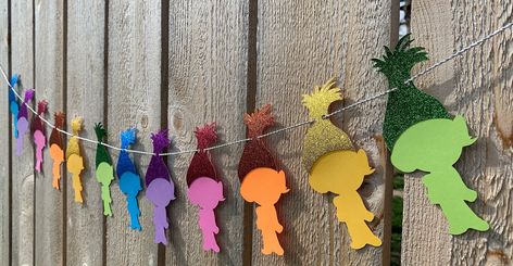 Trolls 2 Birthday Party Ideas, Trolls Poppy Birthday Party Ideas, Diy Trolls Birthday Party Decorations, Poppy Trolls Birthday Party, Trolls Birthday Decorations, Trolls Birthday Party Ideas Diy, Trolls Birthday Party Ideas Decorations, Trolls World Tour Party, Trolls Party Decorations