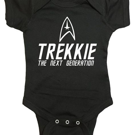 Star Trek Nursery, Star Trek Baby, Nerd Baby, Cotton Baby Clothes, Star Trek Funny, Star Trek Voyager, Star Trek Enterprise, Baby Boy Onesies, Baby Life