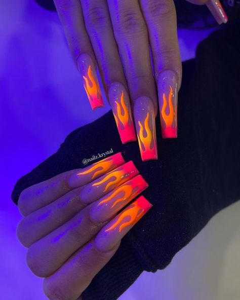 Pink Fire Nail Art, Ombre Fire Nails, Neon Flames Nails, Fire Inspired Nails, Summer Nail 2024 Trends French, Chrome Flame Nails, Flame Nail Designs, Dark Blue Nail Polish, Pink French Tips