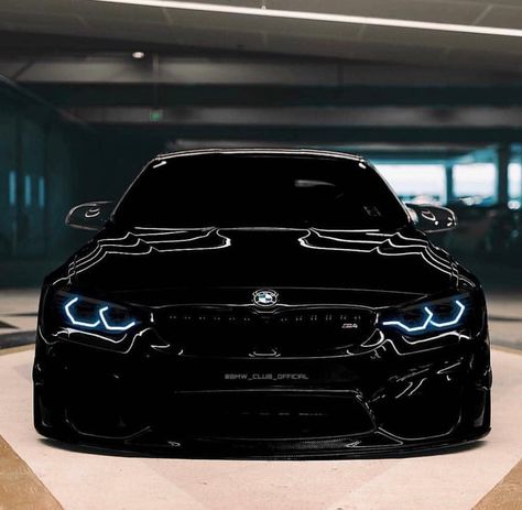 BMW F82 M4 black Bmw Front View, Bmw Video, M4 Black, M8 Bmw, Bmw Tuning, F82 M4, Bmw Black, Bmw Girl, Bmw 650i