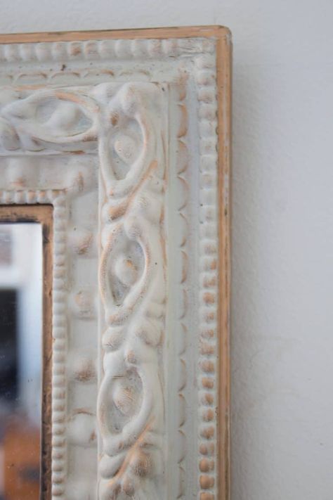 HOW TO PAINT A MIRROR FRAME ANTIQUE GOLD AND GIVE IT A VINTAGE, OLD WORLD LOOK Paint A Mirror Frame, Paint A Mirror, Mirror Redo, Painting Mirror Frames, Antique Mirror Frame, Antique Gold Mirror, Painting Mirror, Mirror Makeover, Mirror Frame Diy