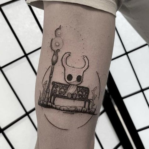 @videogametatts shared a photo on Instagram: “Beautiful Hollow Knight tattoo by @danaexlynn Thanks Danae!” • Mar 20, 2021 at 3:21pm UTC Knight Tattoo Ideas, Hk Tattoo, Reflection Tattoo, Above Elbow Tattoo, Hallow Knight, Gamer Tattoos, Simple Tattoos For Guys, Knight Tattoo, Full Sleeve Tattoo Design