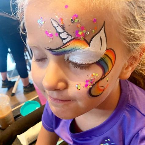 Ariel Minervini on Instagram: "A very simple and quick unicorn design for those crazy busy gigs. #facepaint #unicornfacepaint #shareyourfacepaint" Unicorn Face Paint, Face Painting Unicorn, Easy Face Painting Designs, Face Painting Easy, Unicorn Makeup, Unicorn Face, Face Painting Designs, Unicorn Design, Small Faces