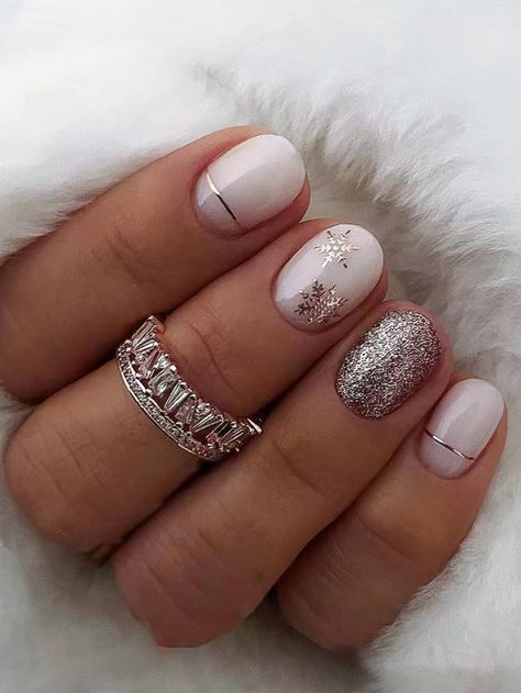 New Year Nails For Short Nails, Winter Nails 2024 Short, Short Nail Ideas Winter, Neutral Winter Nails Gel, Light Winter Nails, Short Snowflake Nails, Winter Manicure Ideas For Short Nails, Short January Nails, Winter Nude Nails