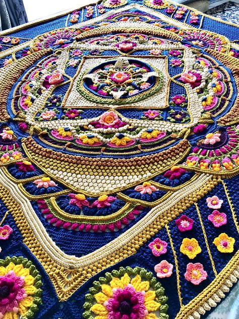 Crochet Flower Granny Square Pattern, Crochet Square Blanket, Advanced Crochet, Crochet Fairy, Crochet Bedspread Pattern, Crochet Mandala Pattern, Crochet Blanket Designs, Crochet Blanket Afghan, Crochet Blocks