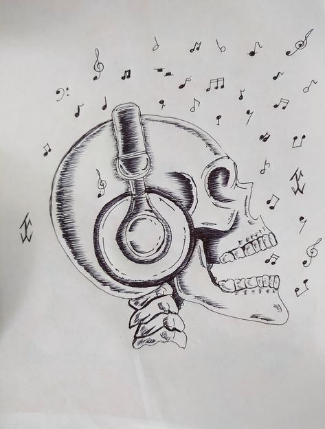 Music Skull #skull #drawing #draw #pen #art #king #head #gothic Skull With Music Notes Tattoo, Unique Skull Drawing, Music Drawings Ideas Creative, Music Sketches Creative, Guitar Draw, Shuffle Ideas, Music Art Drawing, Floral Skull Tattoos, Music Skull