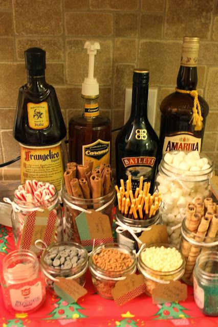 Hot Chocolate Bar Adult version! Perfect for those cold November and December games! Crockpot Hot Cocoa, Bar A Bonbon, Christmas Party Ideas, Fest Mad, Hot Chocolate Bar, Festa Harry Potter, Christmas Sweater Party, Hot Cocoa Bar, Hot Chocolate Bars