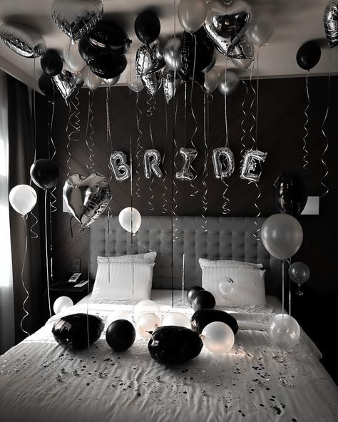 Bride to be ideas ❤️‍🔥 Bride To Be Ideas, Eid Images, Black Theme, Cute Couple Wallpaper, Couple Wallpaper, Bride To Be, Girls Night Out, Girls Night, Night Out