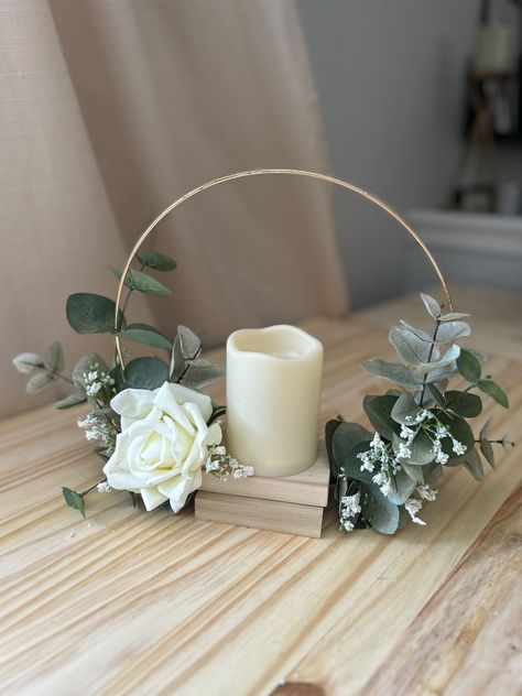 Diy Centerpieces Wedding No Flowers, Wedding Table Centres Centerpieces, Wedding Table Hoop Centerpieces, Bautizo Table Decor, Eucalyptus Ring Centerpiece, Ring Centerpieces Wedding, Wreath Ring Centerpiece, Dollar Tree Ring Centerpiece, Communion Flower Centerpieces