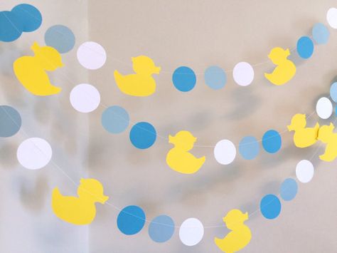 Rubber Duck Baby shower Decorations - Ducky Paper Garland -Duck Banner - Duckling Nursery Decorations - Your color choice Diy Rubber Duck, Duckling Nursery, Diy Baby Shower Decorations Boy, Rubber Ducky Party, Rubber Ducky Birthday, Rubber Duck Birthday, Ducky Baby Showers, Ducky Baby Shower, Baby Shower Garland