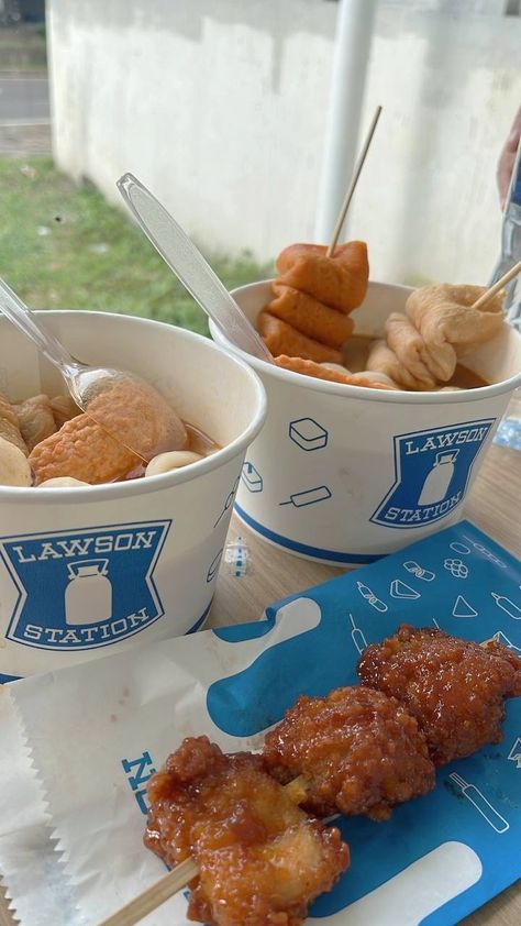 lawson Lawson Food, Korean Dessert, Japan Aesthetic, Local Food, Bon Appetit, Aesthetic Food, Tik Tok, Food And Drink, Snacks