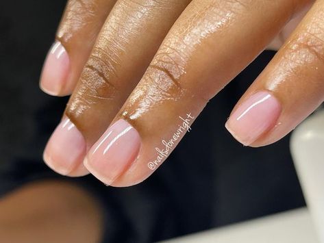 Natural Look Nails Gel, Natural Uv Gel Nails, Clear Natural Nails Short, Clear Gel Manicure Natural, Short Natural Nails No Acrylic, Clear Gel Overlay On Natural Nails, Clear Acrylic Overlay Nails, Overlay On Real Nails, Clear Natural Acrylic Nails Short