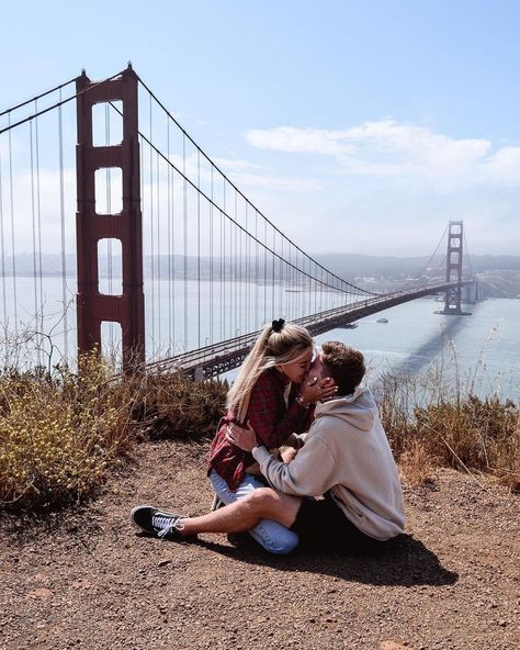 San Francisco Pictures, Dreams Really Do Come True, San Francisco Bars, Places In San Francisco, San Francisco Photography, San Francisco Photos, San Francisco Golden Gate Bridge, Best Rooftop Bars, Most Instagrammable Places