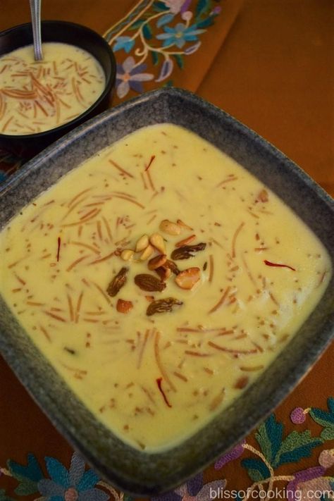 Sevaiyan Kheer (Vermicelli And Milk Pudding) - Bliss of Cooking Sevaiyan Recipe, Sevaiyan Kheer, Holi Recipes, Vermicelli Recipes, Diwali Recipes, Sweet Savory Recipes, Simple Desserts, Milk Pudding, Cooking Recipes In Urdu