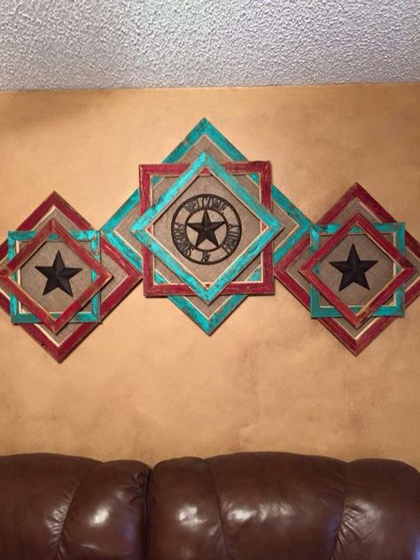 Southwest wall hanging Southwestern Diy Decor, Western Living Rooms, Western Living Room Decor, Western Bathroom, Western Living Room, Western Crafts, Rustic Western Decor, Western Rustic, Western Furniture