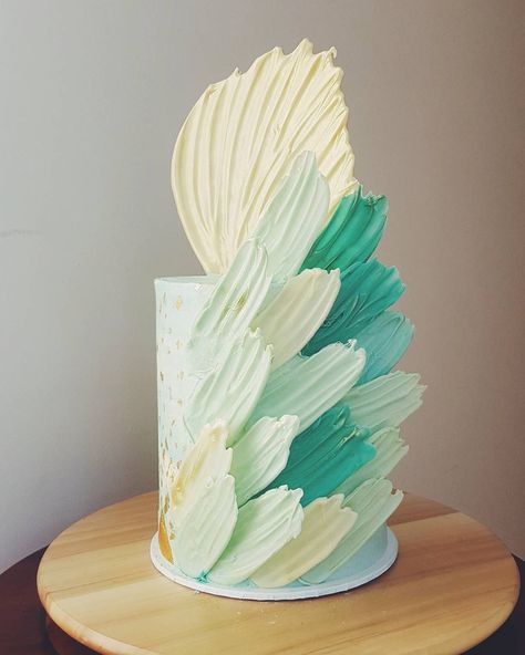 Brushstroke Cake by pepperberrycakes on instagram Brushstroke Cake, One Tier Cake, Layer Cake Filling, Cake Instagram, Chocolate Fudge Sauce, Chocolate Wedding, Wilton Cake Decorating, Green Cake, Chocolate Wedding Cake