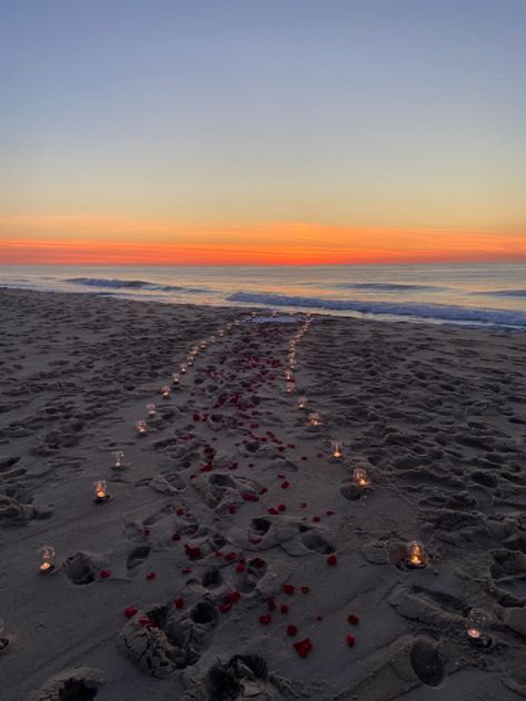 Beach Proposal At Night, Propose On The Beach, Marry Me Proposal Ideas Romantic Beach, Beach Girlfriend Proposal, Proposal Ideas Engagement Surprise Beach, Will You Be My Girlfriend Proposal Ideas Beach, Mexico Proposal Ideas, Beach Engagement Surprise, Fall Beach Proposal