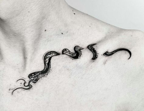 Skeleton Collar Bone Tattoo, Centipede Tattoo, Dragon Tattoo Back, Happiness Tattoo, Bone Tattoo, Collar Bone Tattoo, Collar Bone, Tattoo Inspo, Dragon Tattoo