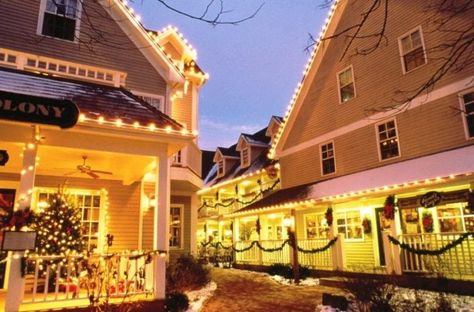 Here Are The 10 Most Enchanting, Magical Christmas Towns In Indiana Indiana Christmas, Santa Claus Indiana, Nashville Indiana, Brown County Indiana, Christmas Towns, Michigan City Indiana, Madison Indiana, Christmas Getaways, Brown County