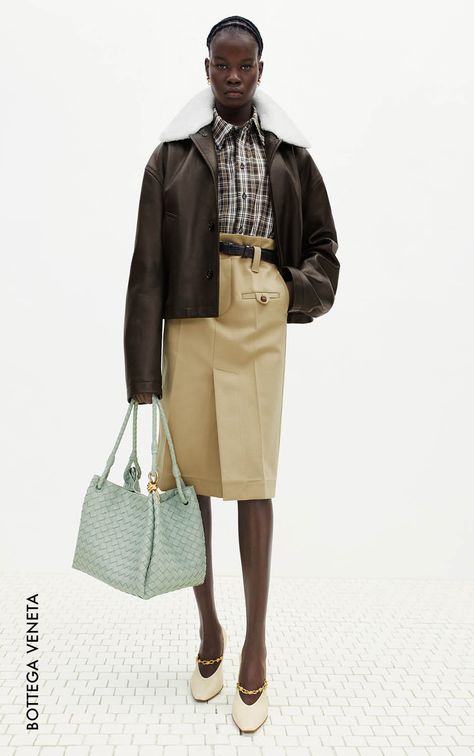 MY THERESA: BOTTEGA VENETA… Pastel Pants, Leopard Print Pants, Suede Pants, Striped Knit Dress, Shirt Tucked In, Office Style, 가을 패션, Mens Accessories Fashion, Fall 2024