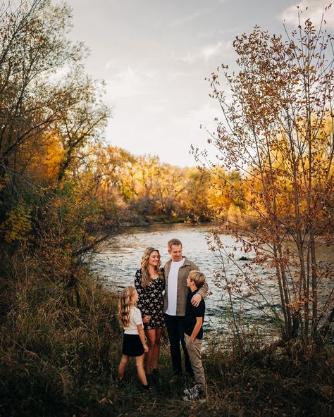 Hey, Fort Collins friends! I’ve got spots for two Basic Sessions left in Fort Collins in October. One on Oct 17th and one on Oct 18th. These sessions are perfect for families looking for a quick refresher for their yearly photos, or a quick update to that newborn session you had six months ago (I’m looking at all of you, Awesome Newborn Clients of 2024!). Warm fall evenings in the woods are the best way to celebrate the season, plus you’ll be on your way in 30 minutes. Okay, mayyyyybe 45 m... October Family Photos, Fort Collins, Warm Autumn, Newborn Session, Be Perfect, Family Photos, Good Things, Celebrities