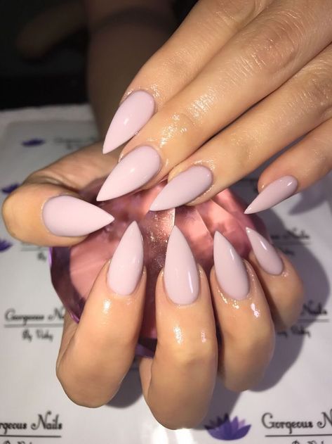 Acrylic Nails Natural, Nail Art Tattoo, Acrylic Nails Stiletto, Long Stiletto Nails, Pointy Nails, Stiletto Nail Art, Nails Stiletto, Claw Nails, Stiletto Nails Designs