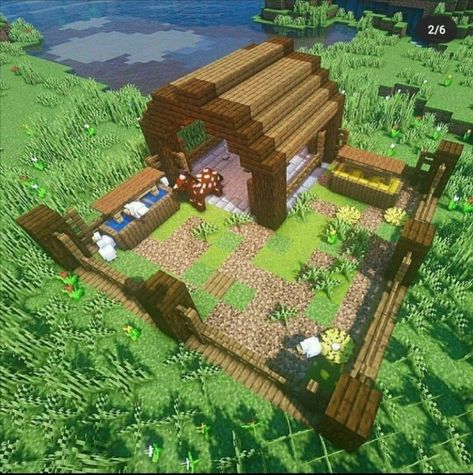 Minecraft Farm Aesthetic Animals, Pig Pen In Minecraft, Minecraft Small Wooden House, Horse Enclosure Minecraft, Llama House Minecraft, Minecraft Pasture Ideas, Frog Cage Minecraft, Simple Cute Minecraft Houses Easy, Animal Pens Minecraft Ideas