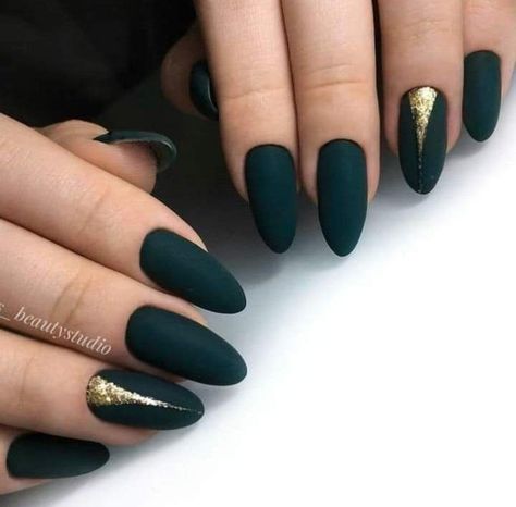 Black Nails Ideas Matte, Dark Green Fall Nails Matte, Dark Green With Gold Nails, Dark Hunter Green Nails, Twilight Inspired Nails, Dark Green Matte Nails, Dark Green Nails Short, Fern Nails, Black Acrylic Nails Almond