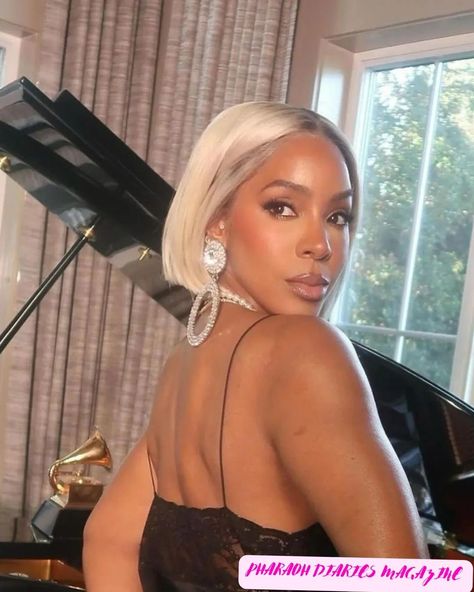 Kelly Rowland shows off blonde bob, y'all feeling it? 💁🏾‍♀️ #kellyrowland Kelly Rowland Bob, Bob Blonde, Kelly Rowland, Bob Styles, Blonde Bobs, Hair Game, Blonde Bob, Hair Ideas, Hair Cuts