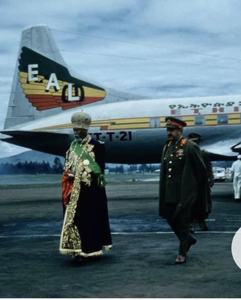 Ethiopian Photography, Ethiopian History, Ethiopia Travel, African Union, History Of Ethiopia, Rasta Lion, King Pic, Royal Family Trees, Haile Selassie