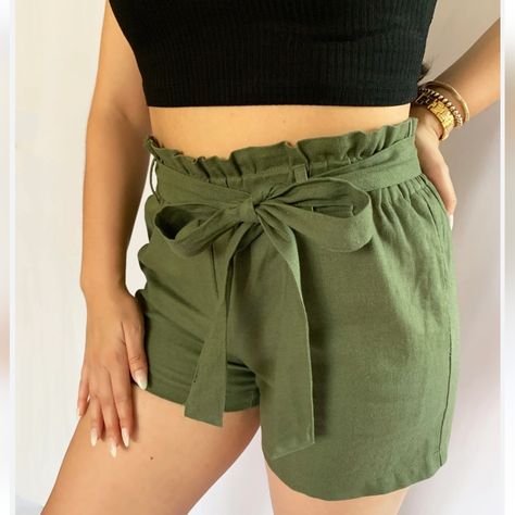 Morgan Taylor Olive Paperbag Waist Shorts With Tie Belt And Pockets. Linen/Cotton Blend. Pull On With Elastic Waist. Waist 16", Inseam 4.5". Size Xl Army Outfit, Paperbag Shorts, Paper Bag Shorts, Morgan Taylor, Chambray Shorts, White Eyelet, Eyelet Lace, Floral Shorts, Cute Shorts