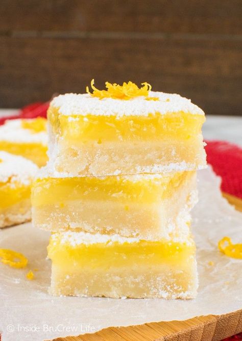 The Best Lemon Bars - this easy dessert bar recipe has a great mix of sweet and sour making them truly the best. Dessert Bars Recipes Easy, Easy Dessert Bars, Gluten Free Lemon Bars, Best Lemon Bars, Lemon Bars Easy, Lemon Bar, Lemon Bars Recipe, Lemon Squares, Lemon Dessert Recipes