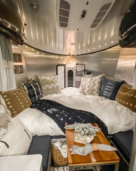 Airstream Decor, Airstream Restoration, Cozy Camper, Airstream Basecamp, Airstream Living, Airstream Bambi, Airstream Rv, Vintage Camper Interior, Camper Interior Design