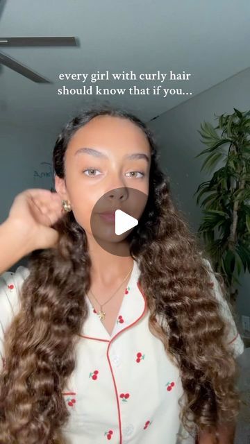 Curly Hair Inspo on Instagram: "@hallie.ganga 👏 #curly #curlygirl #curlygirls #curl #curlyhair #curlyhairtips #curlyhairproblems #curlscurlscurls #curlyhairroutine #curlyhairdontcare #curlyq #curlyqueen" Long Big Curly Hairstyles, Curly Hand Tied Extensions, Curly Hair Sock Hack, Cute Curly Hairstyles Down, Cute Hairstyles For Curly Hair Easy, How To Do Curly Hair, Hallie Ganga, How To Style Curly Hair, Make Hair Curly