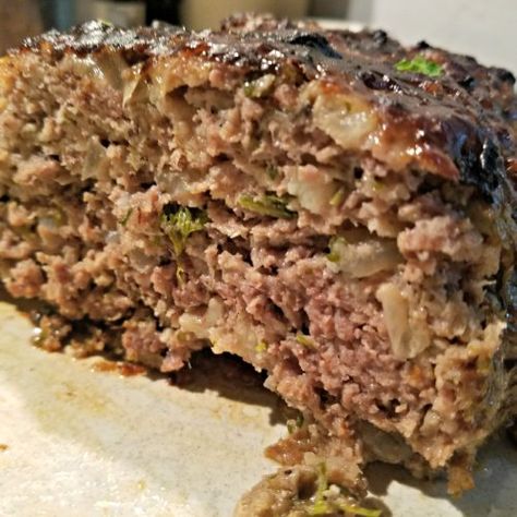 Meemaw's Mushroom Meatloaf - Good Enough For Company! - Meemaw Eats Mushroom Meatloaf Recipes, Mushroom Meatloaf, Beef Meatloaf, Meatloaf Ingredients, Good Meatloaf Recipe, Classic Meatloaf, With Mashed Potatoes, Best Meatloaf, Meatless Main Dishes