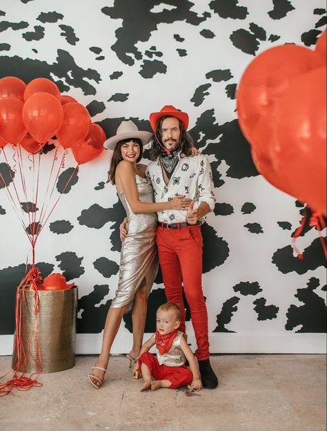 Bandana red balloons cow Second Birthday Theme, Boy Second Birthday, Rodeo Party, Cowboy Birthday, Cowboy Party, Second Birthday, Birthday Theme, 2nd Birthday, Mom And Dad