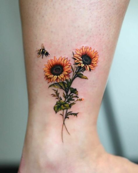 Sunflowers Tattoo Bee Tattoo Vintage, Sunflowers And Bees Tattoo, Sunflower Tattoo Behind Ear, Sun Flower Tattoos, Sunflower Tattoo Men, Bee On Flower Tattoo, Sunflower With A Bee Tattoo, Wild Sunflower Tattoo, Bee And Sunflower Tattoo