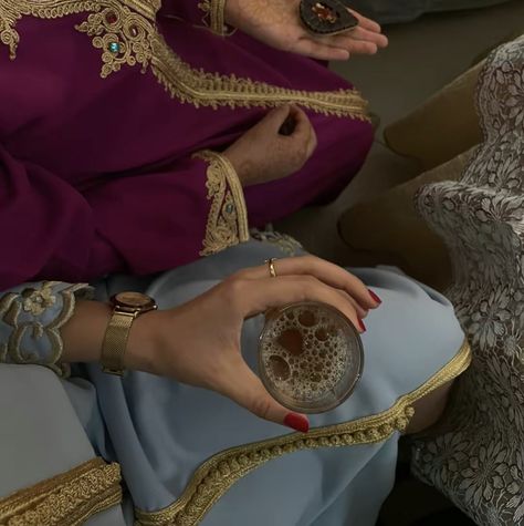 Moroccan Astethic, Morrocan Aesthetic, Morocco Aesthetic, Moroccan Aesthetic, Moroccan Tea, Moroccan Clothing, Instagram Photo Frame, Moroccan Art, Moroccan Culture