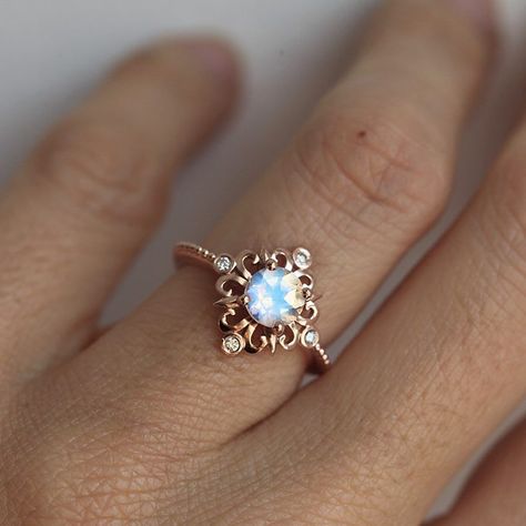 Rose Gold Moonstone Ring, Victorian Engagement Ring, Gold Moonstone Ring, Bijoux Art Nouveau, Victorian Engagement Rings, Blue Engagement Ring, Moonstone Engagement, Moonstone Engagement Ring, Blue Moonstone