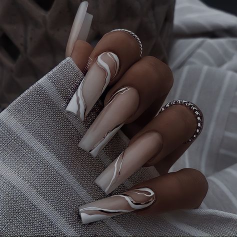 Deep Jewel Tones, Gel Nail Ideas, Marble Acrylic Nails, Gold Gel Nails, Brown Acrylic Nails, Neutral Nails, Luxury Nails, Pretty Acrylic Nails, Chic Nails