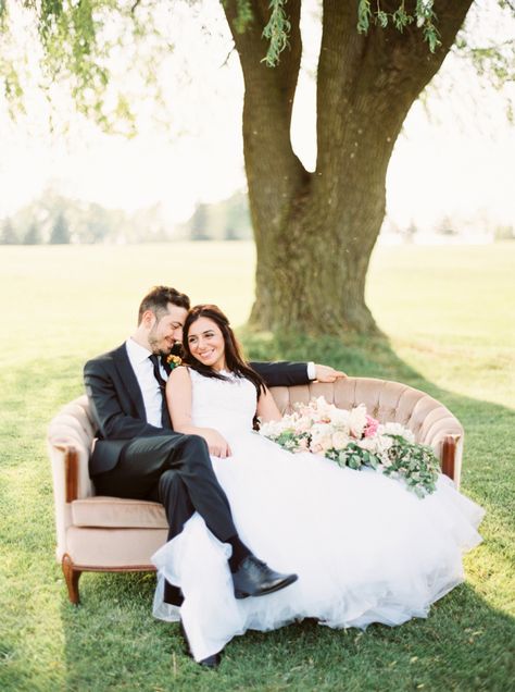 Vintage Couch Wedding, Couch Wedding, Outdoor Wedding Seating, Vintage Outdoor Wedding, Small Wedding Photography, Renewal Wedding, Vintage Couch, Wedding Pose, Ontario Wedding