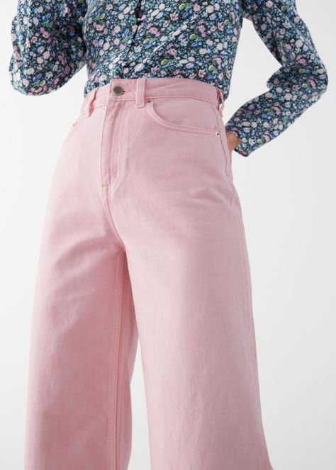 Pink Jeans Outfit, Pastel Jeans, Low Rise Jeans Outfit, Light Pink Jeans, Rose Jeans, Outfits 2000s, Celebrity Look Alike, Pink Jeans, Jeans Outfit