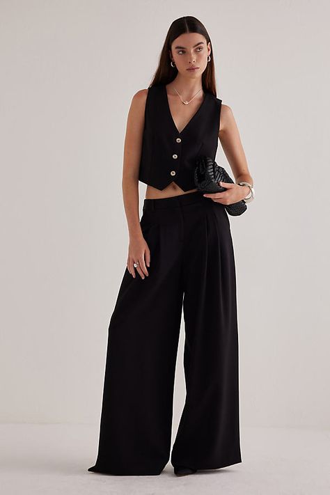 A cropped silhouette designed with a tailored structure, this of-the-moment waistcoat pairs perfectly with wide-leg trousers and platform brogues or layered over a graphic tee with your favourite denim midi. Cropped Waistcoat Outfit, Cropped Waistcoat, Platform Brogues, Waistcoat Top, Waistcoat Outfit, Anthropologie Uk, Black Fits, Silhouette Design, Wide Leg Trousers