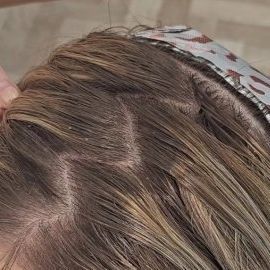 163K views · 4K likes | Adele Catherine - Balayage Education - Digital Products on Instagram: "We have all done it 👇👇 Sometimes, when we are doing a foilyage technique and we go in straight line sections throughout the head, it can then in turn cause lines of demarcation throughout the head. Yes, we can root shadow this away, but if you want to save yourself some time and you want a little more dimension, then use a Zig-Zag teased pattern throughout the hair. This creates irregular sections and helps it look so much softer even without a root shadow. What is your favourite go-to placement 👇 I'd love to know 🙌 #hairtutorial #zigzagbalayage #haireducation #hairstylistlife #hairstylistmanchester #hairdressersofinstagram" Line Of Demarcation Hair, Demarcation Line Hair, Hair Sectioning Techniques, Money Peice, Root Shadow, Hair Streaks, Hair Stylist Life, Hair Dresser, Straight Line