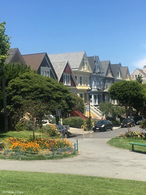 San Francisco Suburbs, Aesthetic Buildings, San Francisco Neighborhoods, San Francisco Streets, San Francisco Houses, Top Places To Travel, Painted Ladies, City Scene, San Fran